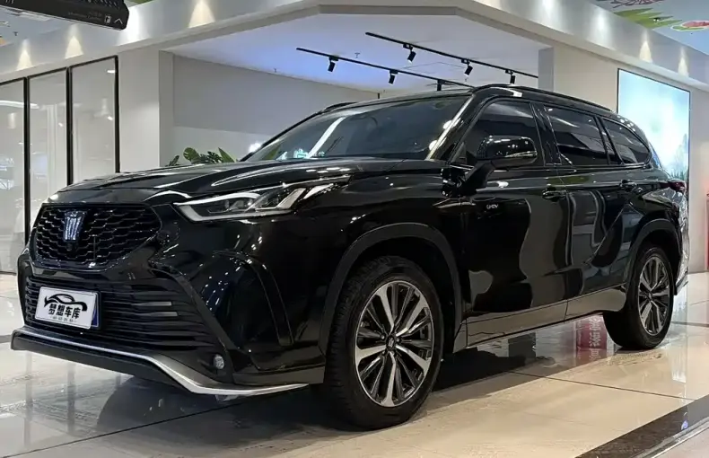 Toyota Crown Kluger 2025 из Китая