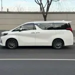 Toyota Alphard 2020 из Китая