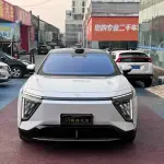 HiPhi HiPhi Y 2024 из Китая