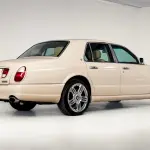 Bentley Elegance 2009 из Китая