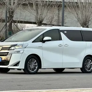 Toyota Vellfire 2021 из Китая