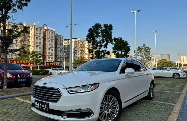 Ford Taurus 2016 из Китая