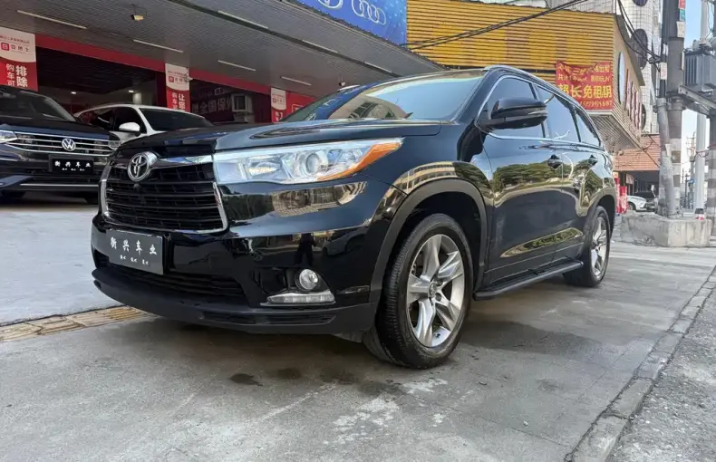 Toyota Highlander 2017 из Китая