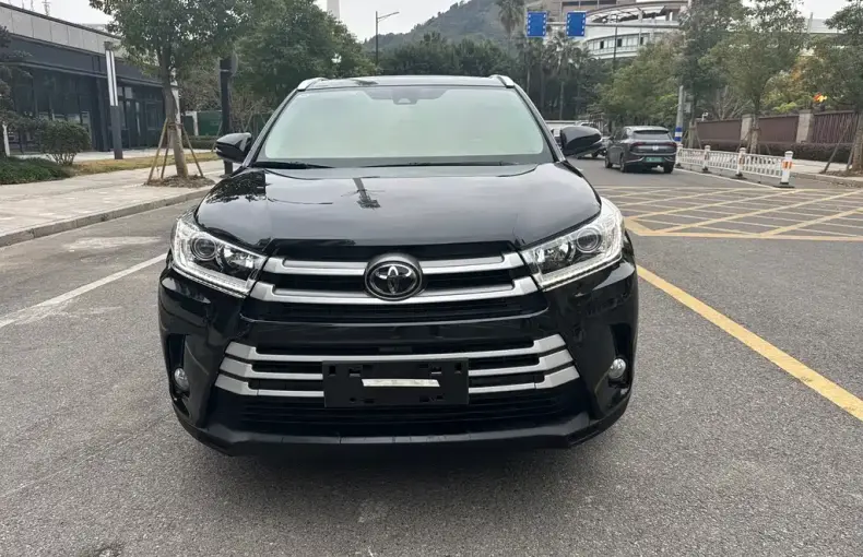 Toyota Highlander 2021 из Китая