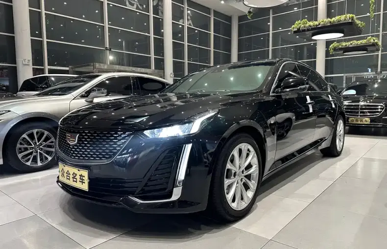 Cadillac CT5 2023 из Китая