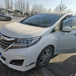 Honda Elysion 2020 из Китая
