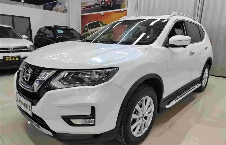 Nissan X-Trail 2018 из Китая