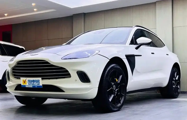 Aston Martin DBX 2021 из Китая