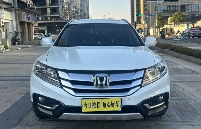 Honda Crosstour 2016 из Китая