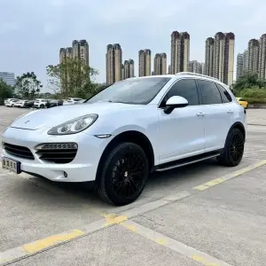 Porsche Cayenne 2012 из Китая