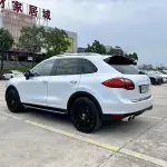Porsche Cayenne 2012 из Китая