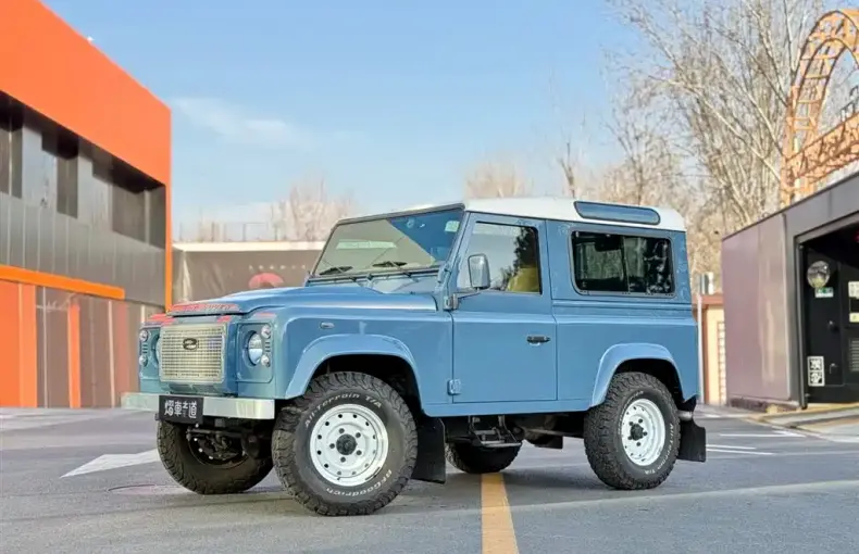 Land Rover Defender 2011 из Китая