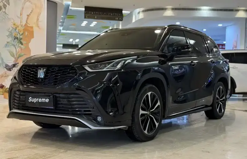 Toyota Crown Kluger 2024 из Китая