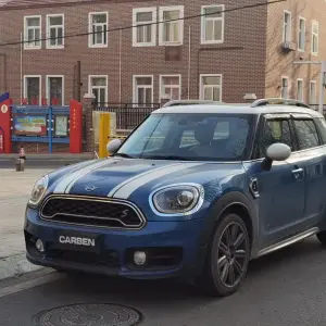 MINI Mini Countryman 2018 из Китая