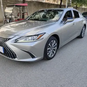 Lexus ES 2023 из Китая