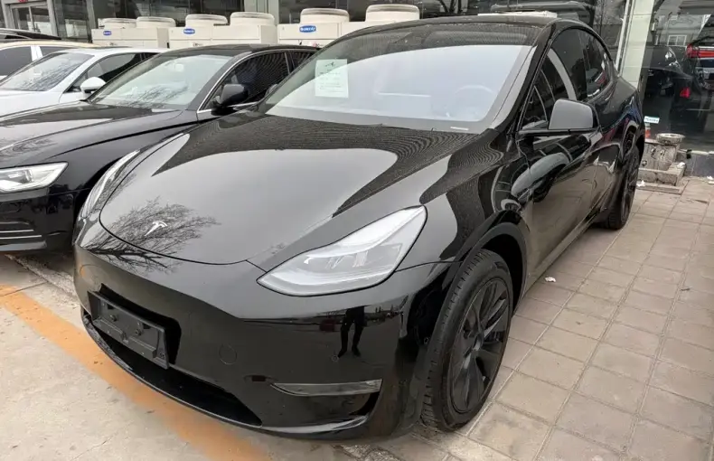 Tesla Model Y 2024 из Китая