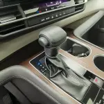 Toyota Granvia 2023 из Китая