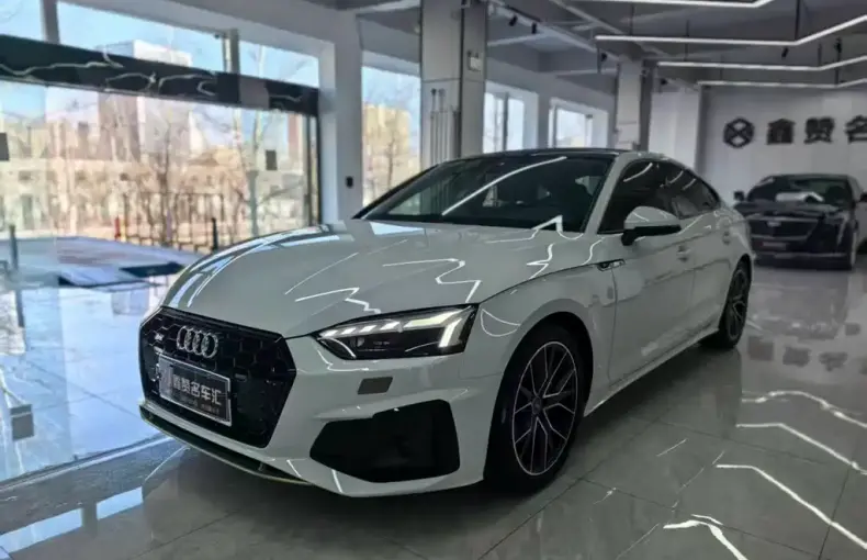 Audi A5 (Import) 2021 из Китая