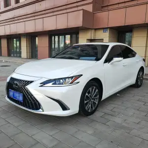 Lexus ES 2022 из Китая