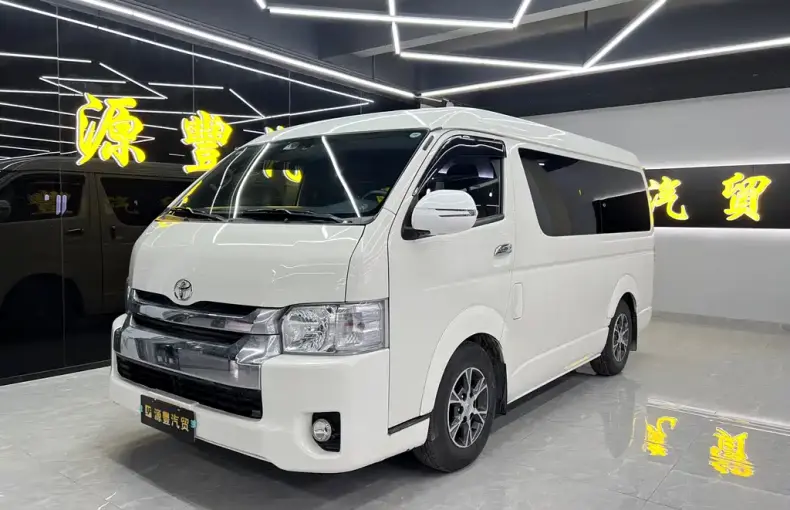 Toyota Hiace 2016 из Китая