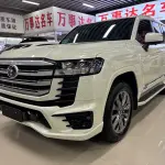 Toyota Land Cruiser 2026 из Китая