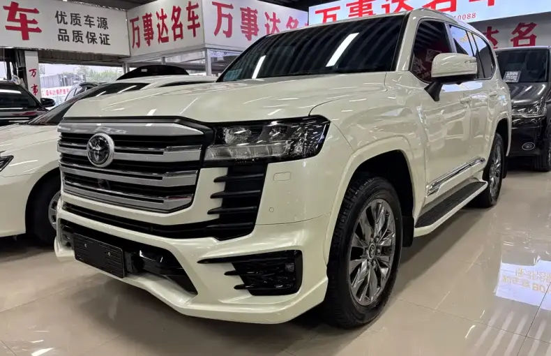 Toyota Land Cruiser 2026 из Китая