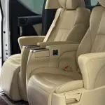 Toyota Alphard 2023 из Китая