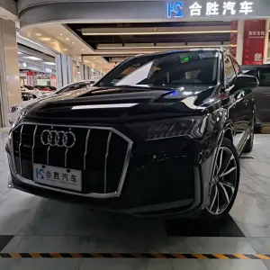 Audi Q7 2022 из Китая