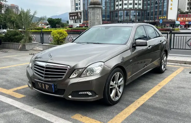 Mercedes-Benz E-Class (Import) 2010 из Китая