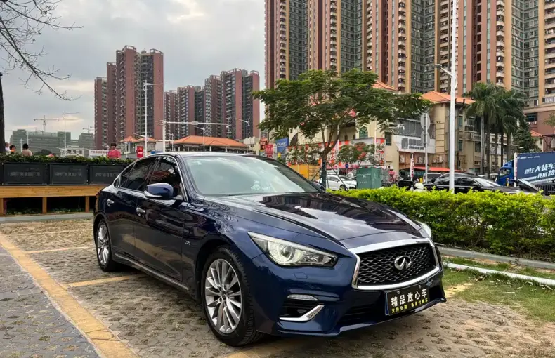 Infiniti Q50L 2019 из Китая