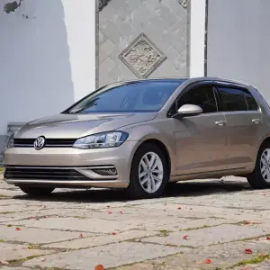 Volkswagen Golf 2018 из Китая