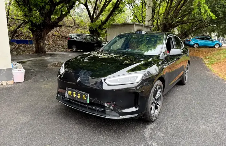 AITO 问界 AITO M5 2025 из Китая