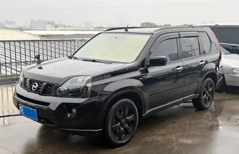 Nissan X-Trail 2010 из Китая