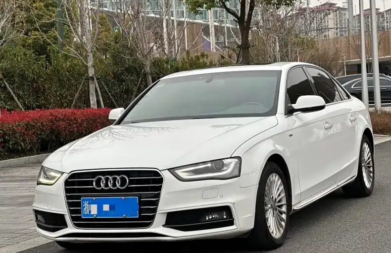 Audi A4L 2016 из Китая