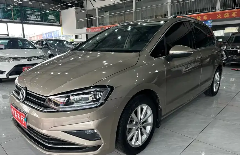 Volkswagen Golf Sportsvan 2019 из Китая