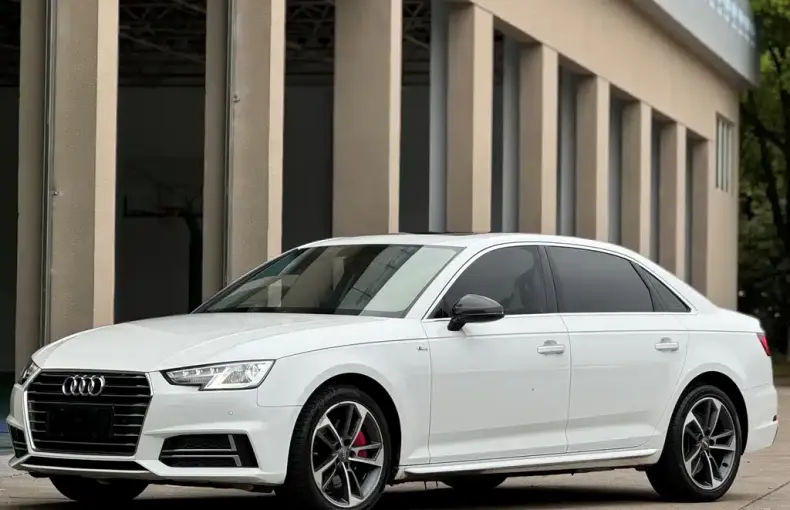 Audi A4L 2019 из Китая