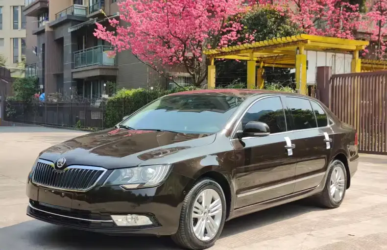 Skoda Superb 2013 из Китая