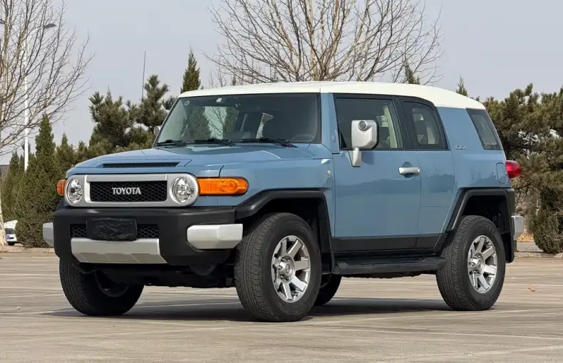 Toyota FJ Cruiser 2018 из Китая