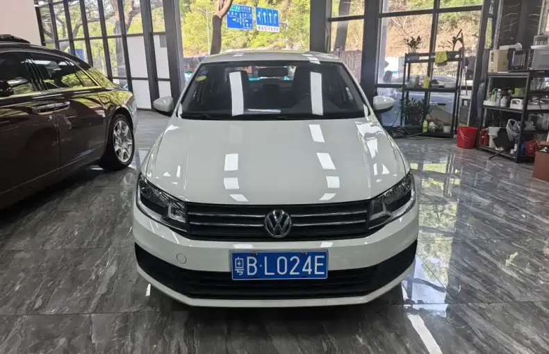 Volkswagen Santana 2016 из Китая