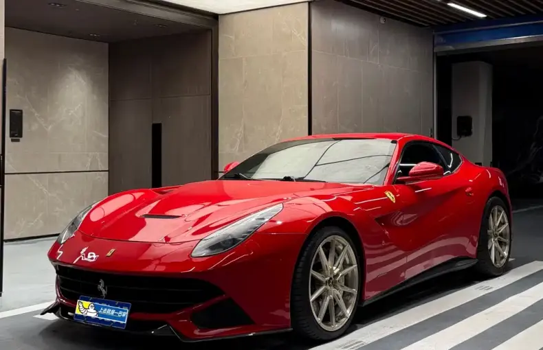 Ferrari F12berlinetta 2014 из Китая