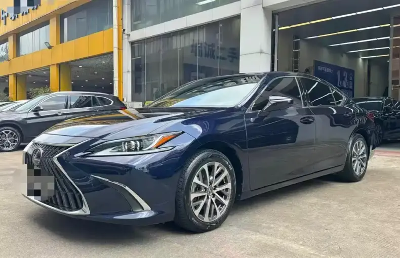 Lexus ES 2021 из Китая