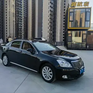 Toyota Crown 2010 из Китая