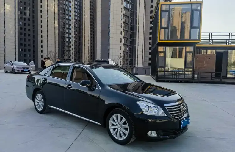 Toyota Crown 2010 из Китая