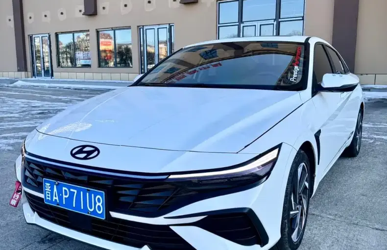Hyundai Elantra 2023 из Китая