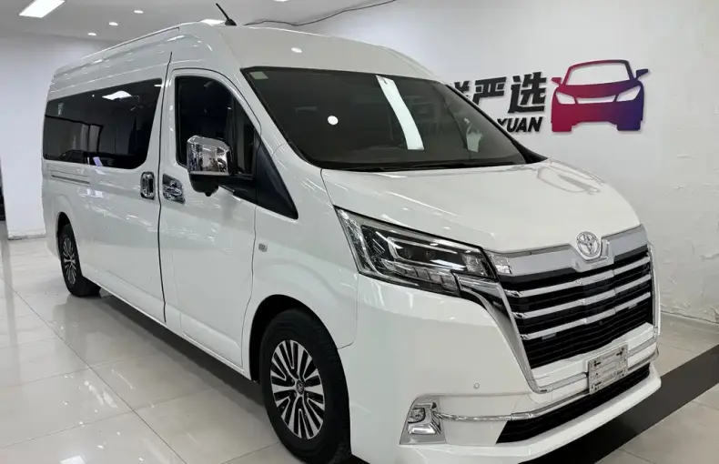 Toyota Hiace 2022 из Китая