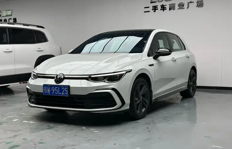 Volkswagen Golf 2023 из Китая