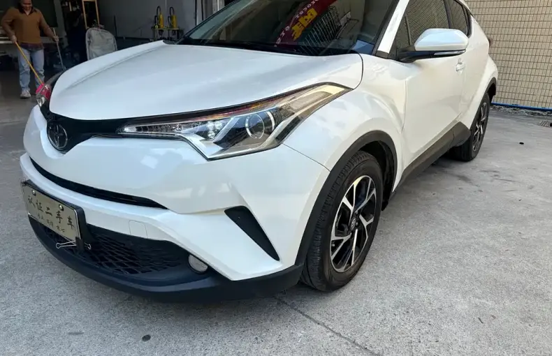 Toyota C-HR 2019 из Китая