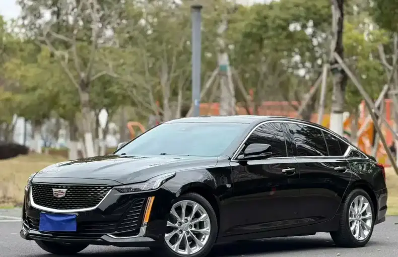 Cadillac CT5 2023 из Китая