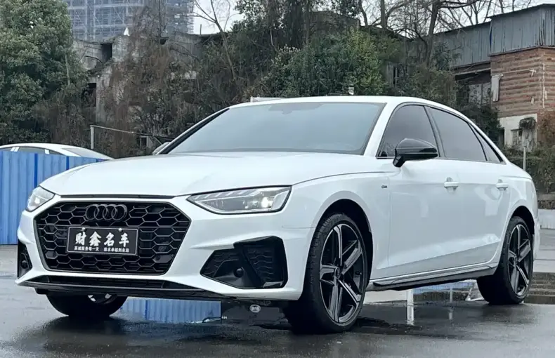 Audi A4L 2025 из Китая
