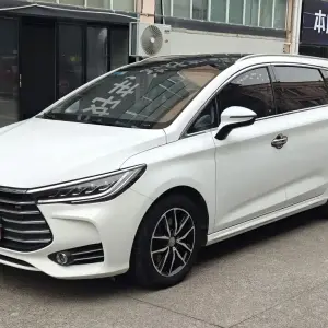 BYD MAX 2019 из Китая